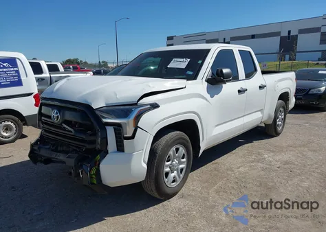2025 Toyota Tundra Sr z USA, uszkodzony, nr VIN 5TFKB5AA7SX044563